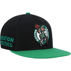 Mitchell & Ness - Boston Celtics Side Core 2.0 Snapback Hat - Black/Green