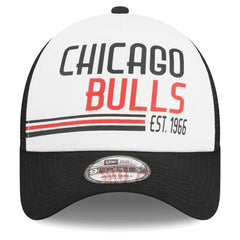 New Era - Chicago Bulls Lift Pass Foam Front Trucker 9FORTY Adjustable Hat - White