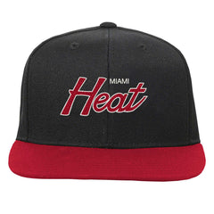 Mitchell & Ness - Miami Heat Youth Team Script Snapback Hat - Black