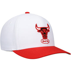 Mitchell & Ness - Chicago Bulls Hardwood Classics Core 2-Tone 2.0 Pro Snapback Hat - White/Red