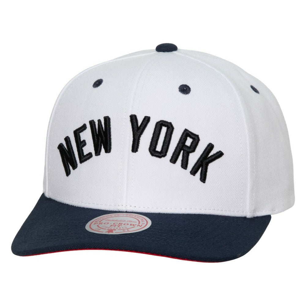 New York Yankees Mitchell & Ness Cooperstown Collection Pro Crown Snapback Hat Lifestyle