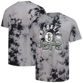 NBA - Brooklyn Nets Stadium Essentials Unisex Street Art Dark Crystal Washed T-Shirt - Charcoal