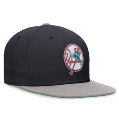 New York Yankees Nike Rewind Cooperstown True Performance Fitted Hat for sale