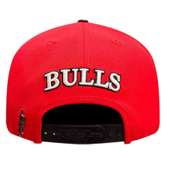 NBA - Chicago Bulls Pro Standard Pinch Chevron Adjustable Hat - Red/Black