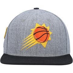 NBA - Phoenix Suns Pro Standard Classic Logo Two-Tone Snapback Hat - Gray/Black