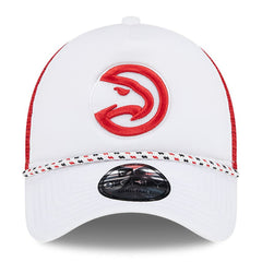 New Era - Atlanta Hawks Court Sport Foam A-Frame 9FORTY Adjustable Trucker Hat - White/Red
