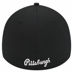Pittsburgh Pirates New Era Active Dash Mark 39THIRTY Flex Hat Lifestyle