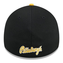 Pittsburgh Pirates New Era 2025 Batting Practice 39THIRTY Flex Hat Lifestyle