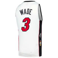 Mitchell & Ness - Dwyane Wade Miami Heat Unisex Hall of Fame Class of 2023 Throwback Swingman Jersey - White