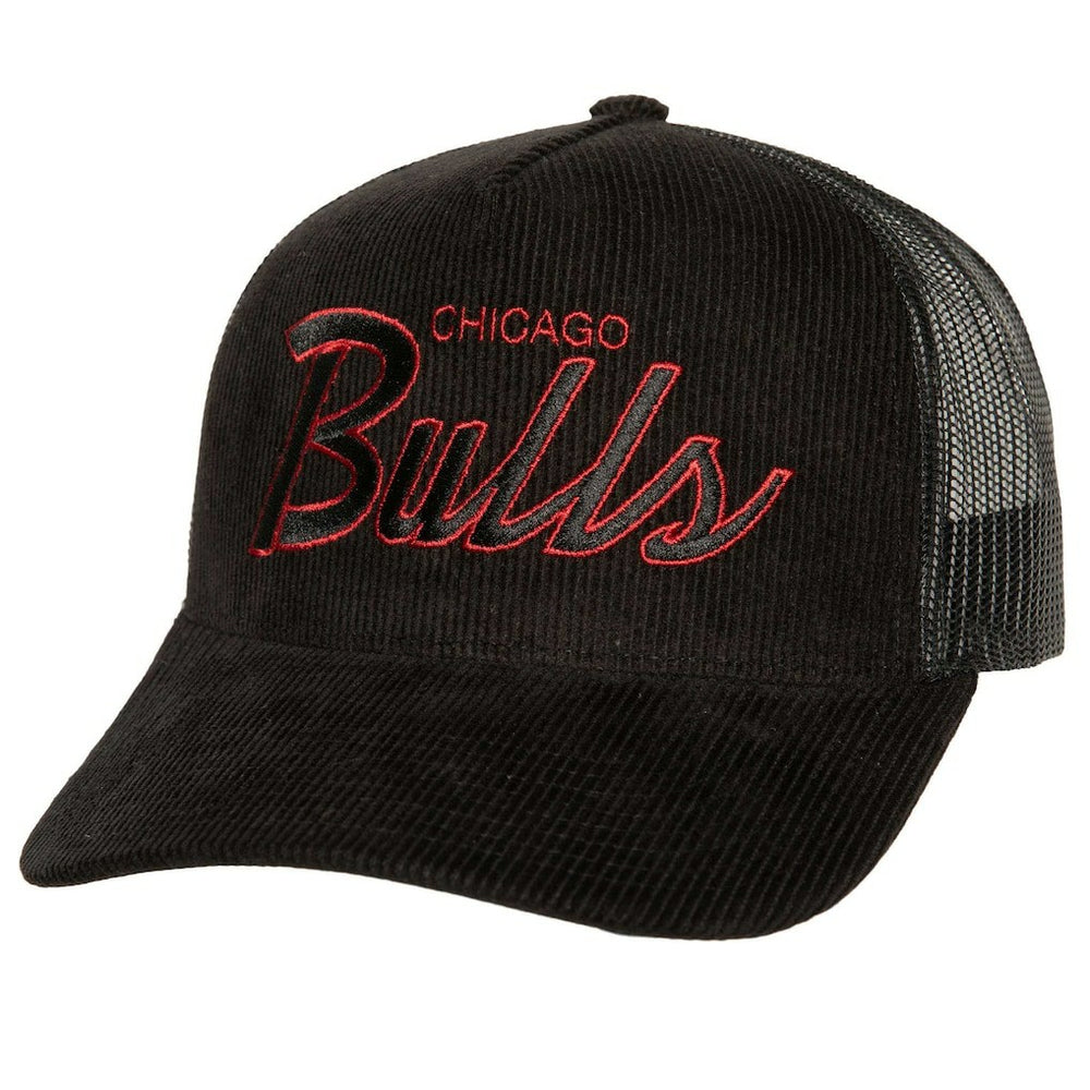 Mitchell & Ness - Chicago Bulls Times Up Classic Script Cord Trucker Hat - Black