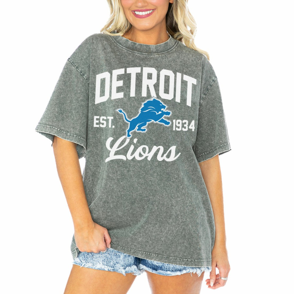 Detroit Lions Gameday Couture Women's Tackle Titan Boyfriend Washed T-Shirt Gray - NFL