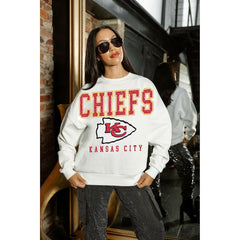 Kansas City Chiefs Gameday Couture Women's Sunday Drives Oversized Crewneck Pullover Sweatshirt – White - NFL
