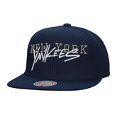 New York Yankees Mitchell & Ness Team Tagged Snapback Hat discount