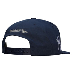 New York Yankees Mitchell & Ness Team Tagged Snapback Hat discount