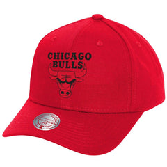 Mitchell & Ness - Chicago Bulls Fire Red Pro Crown Snapback Hat - Red
