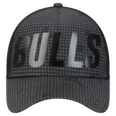 New Era - Chicago Bulls Male Adult Midnight Ink Tonal A-Frame Trucker 9FORTY Adjustable Hat - Black