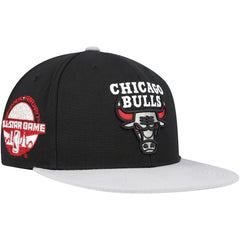 Mitchell & Ness - Chicago Bulls Core Snapback Hat - Black/Gray