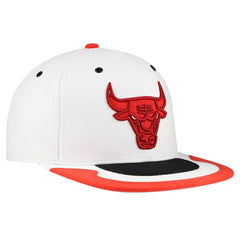 Mitchell & Ness - Chicago Bulls Day 4 Snapback Hat - White