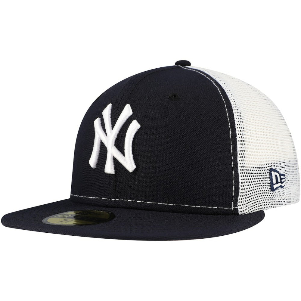 New York Yankees New Era Team Color 59FIFTY Trucker Fitted Hat Lifestyle