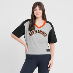 San Francisco Giants Fanatics Oversized Race To Win V-Neck T-Shirt Lifestyle