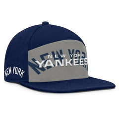 New York Yankees Fanatics Clubhouse Splitter Snapback Hat Lifestyle