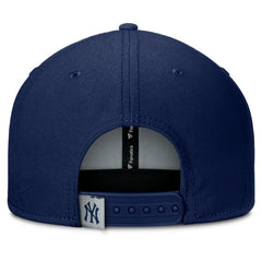 New York Yankees Fanatics Clubhouse Splitter Snapback Hat Lifestyle