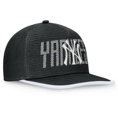 New York Yankees Fanatics Let's Glow Line Drive Snapback Hat Lifestyle
