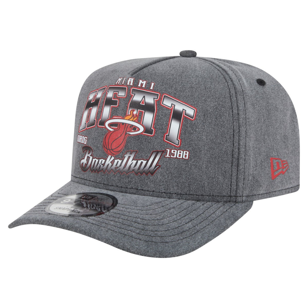 New Era - Miami Heat Throwback Washed Pre-Curved 9FIFTY Snapback Hat - Charcoal
