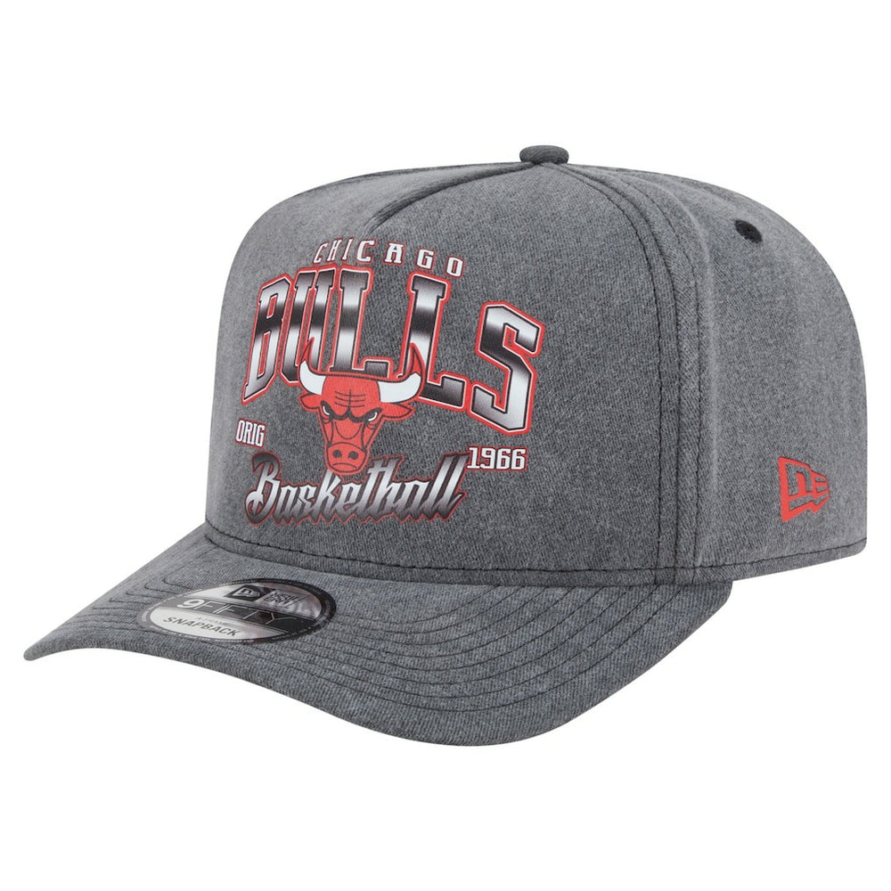 New Era - Chicago Bulls Throwback Washed Pre-Curved 9FIFTY Snapback Hat - Charcoal