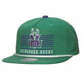 Mitchell & Ness - Milwaukee Bucks Ascend Deadstock Snapback Hat - Green