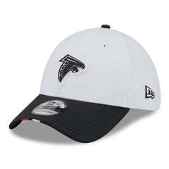 Atlanta Falcons New Era 2025 NFL Training Camp 39THIRTY Flex Hat White/Black - NFL