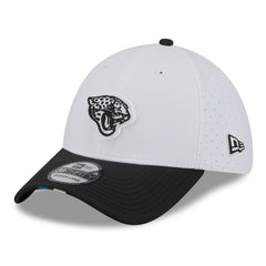 Jacksonville Jaguars New Era 2025 NFL Training Camp 39THIRTY Flex Hat White/Black - NFL