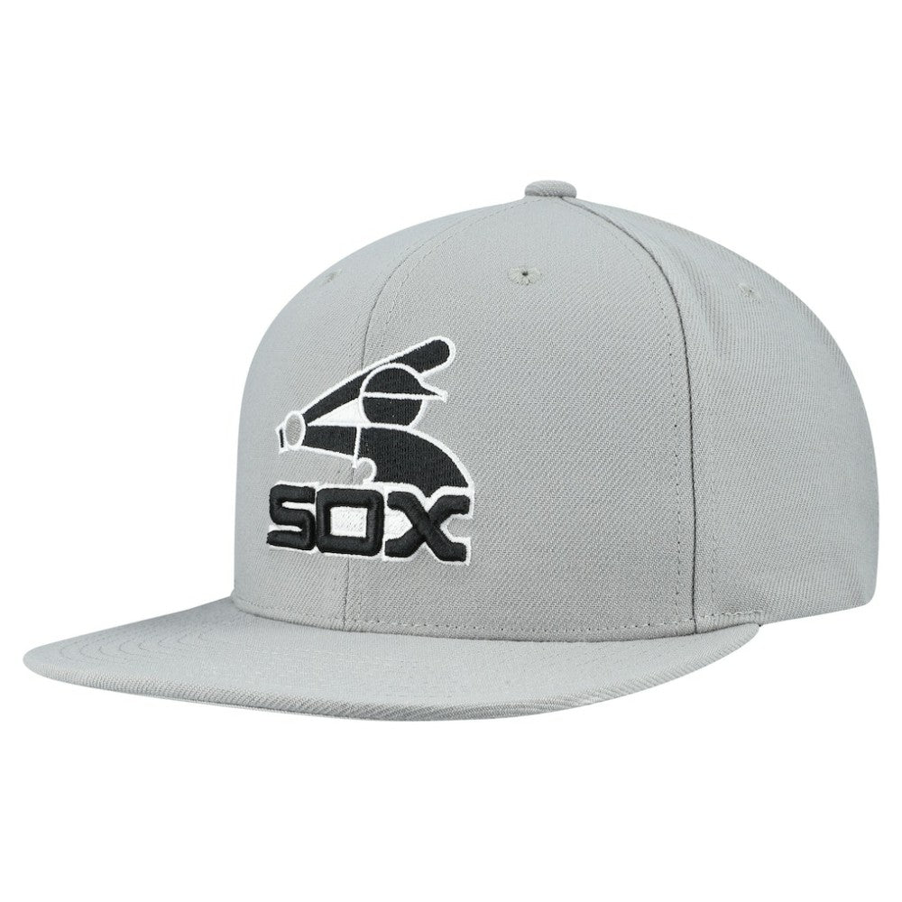 Chicago White Sox Mitchell & Ness Cooperstown Collection Basic Flip Snapback Hat Lifestyle