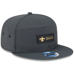 New Orleans Saints New Era 2025 Sideline Cold Weather Split Panel 9FIFTY Snapback Hat Charcoal - NFL