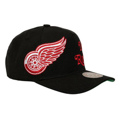 Detroit Red Wings - Mitchell & Ness Busted Logo Wordmark Wrap-Around Pro Pinch Adjustable Hat Black