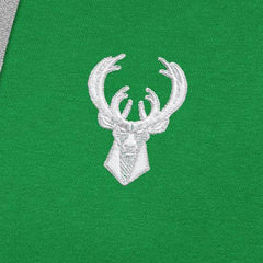 NBA - Milwaukee Bucks Antigua St. Patrick's Day Victory Raglan Pullover Hoodie - Kelly Green