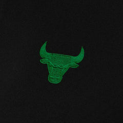 NBA - Chicago Bulls Antigua Women's St. Patrick's Day Intent Quarter-Zip Top - Black