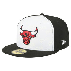 New Era - Chicago Bulls Repeat 59Fifty Fitted Hat - White/Black
