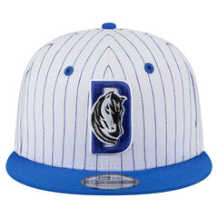 New Era - Dallas Mavericks Deceptor Pinstripe 9FIFTY Snapback Hat - White