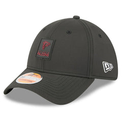 Atlanta Falcons New Era 2025 Sideline 39THIRTY Flex Hat Black - NFL