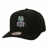 Mitchell & Ness - Milwaukee Bucks Tilted Pro Pinch Adjustable Hat - Black