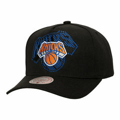Mitchell & Ness - New York Knicks Tilted Pro Pinch Adjustable Hat - Black