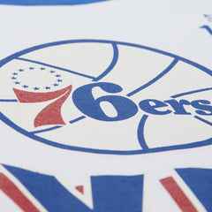 Mitchell & Ness - Philadelphia 76ers Unisex Hardwood Classics Vintage Team Origins Premium T-Shirt - White