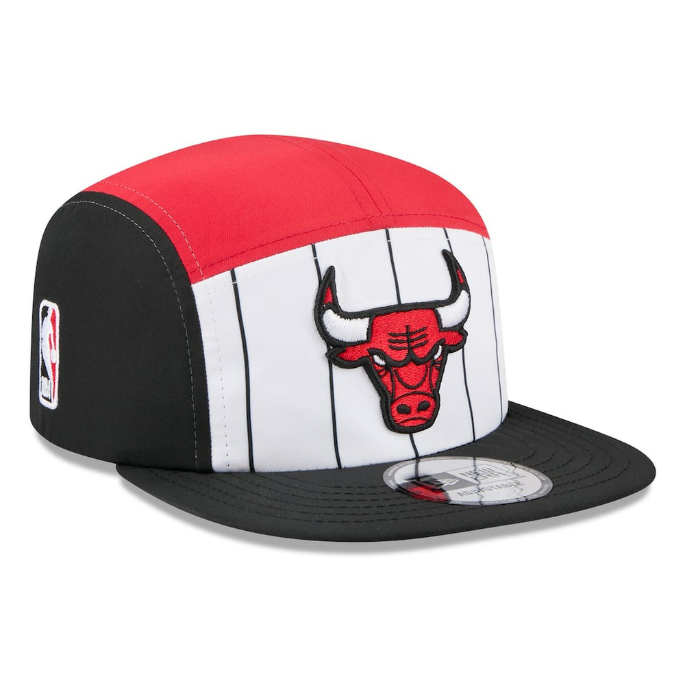 New Era - Chicago Bulls 2025 NBA Tip Off Camper Adjustable Hat - White/Black