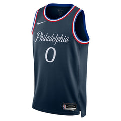 Nike - Tyrese Maxey Philadelphia 76ers Unisex 2025/26 Swingman Jersey - Navy - City Edition