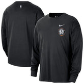 Nike - Brooklyn Nets 2025/26 City Edition Remix Essential Logo Long Sleeve T-Shirt - Black