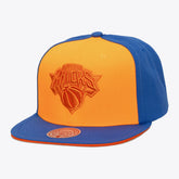 Mitchell & Ness - New York Knicks Color Pop Snapback Hat - Orange/Blue