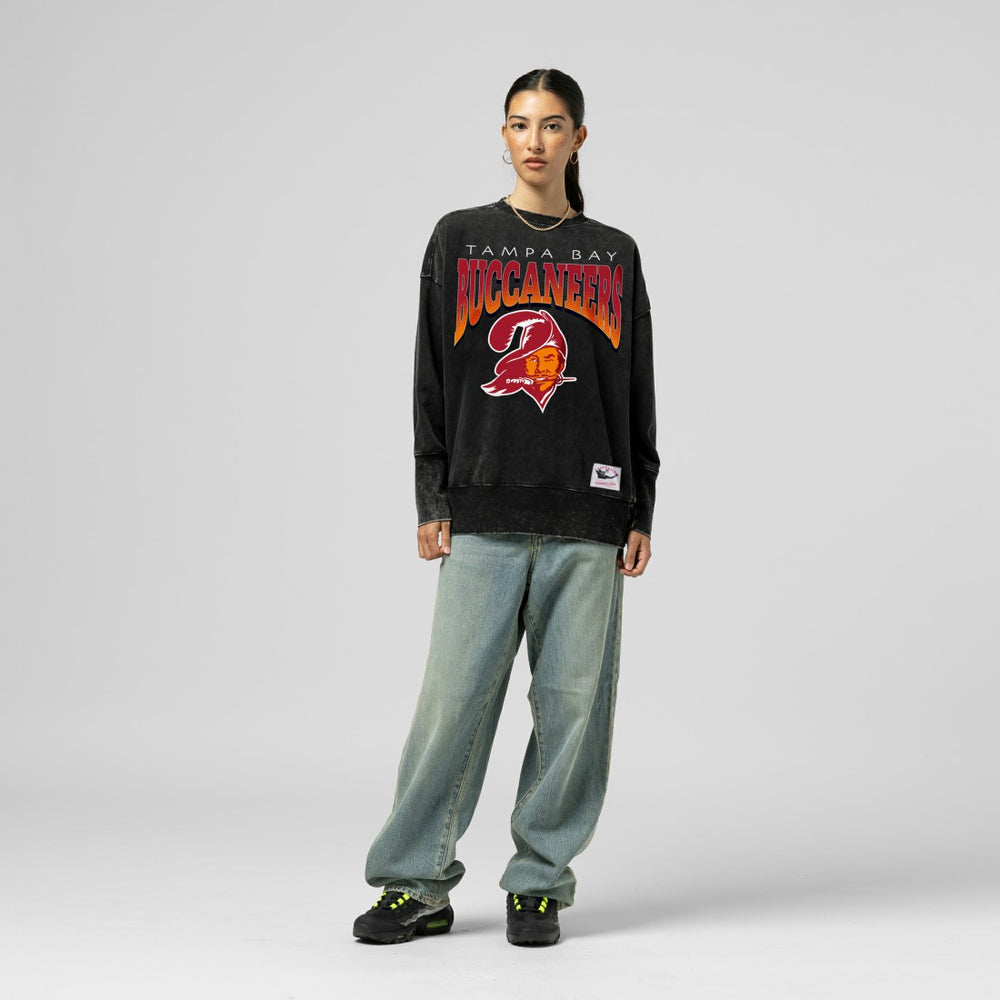 Tampa Bay Buccaneers Women's Delineate Mineral Wash Crewneck Sweatshirt Black - Mitchell & Ness