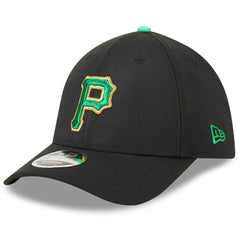 Pittsburgh Pirates New Era 2026 St. Patrick's Day 39THIRTY Flex Hat Lifestyle