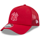 New York Yankees New Era 2026 Batting Practice Alternate Apex 9FORTY Adjustable Hat Lifestyle